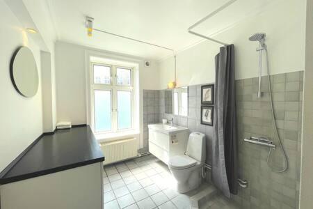 2 Bedroom Apartment In Trendy Area Copenhague Extérieur photo